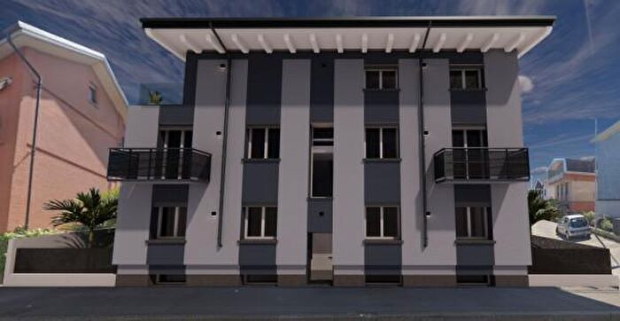 Appartamento quadrilocale in vendita in Novara