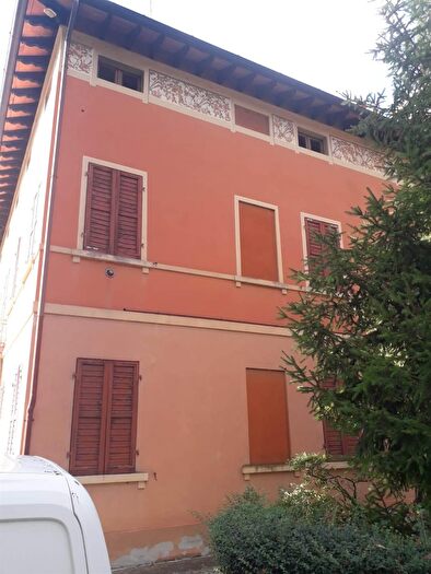 Casa con 15 locali in vendita in Campagnola Emilia