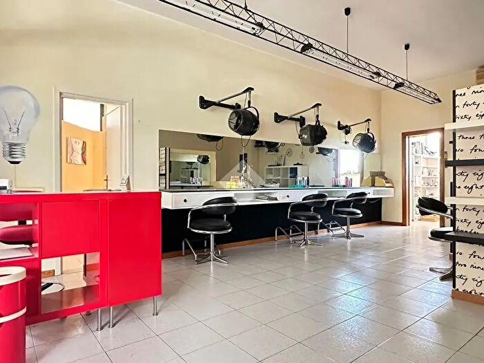 Appartamento trilocale in vendita in Largo delle Ginestre, Ascoli Piceno