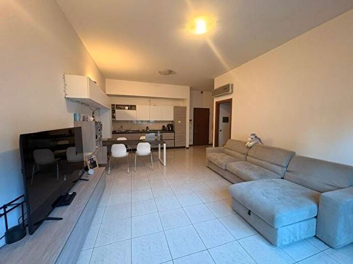 Appartamento monolocale in affitto in Via Umberto I, San Carlo Stazione, Monza