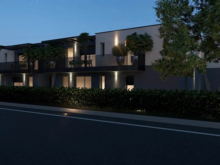 Appartamento quadrilocale in vendita in Via Perlasca, Thiene