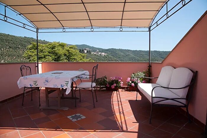 Casa con 8 locali in vendita in Costiolo, Prela