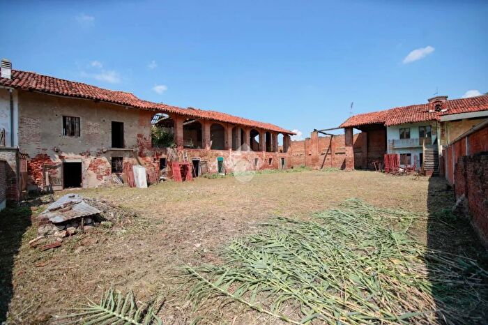 Casa quadrilocale in vendita in Località Le Mure, San Benigno Canavese