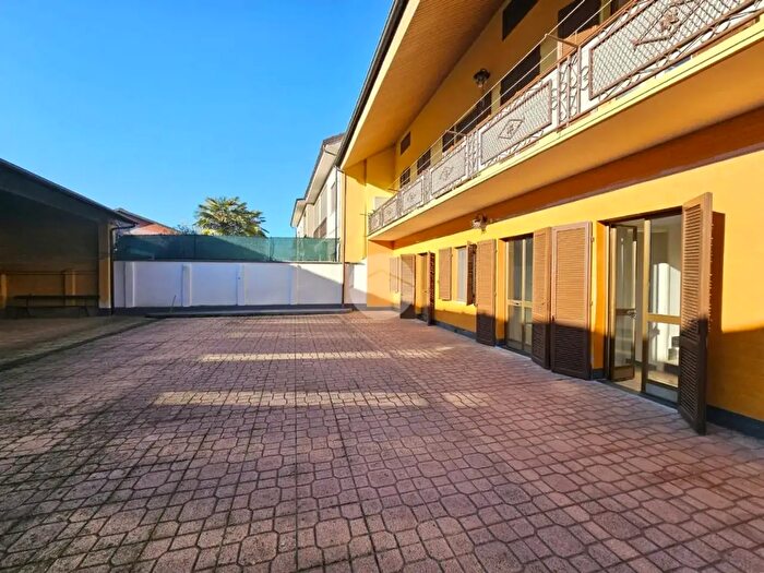 Appartamento trilocale in affitto in Via C Botta, Caluso