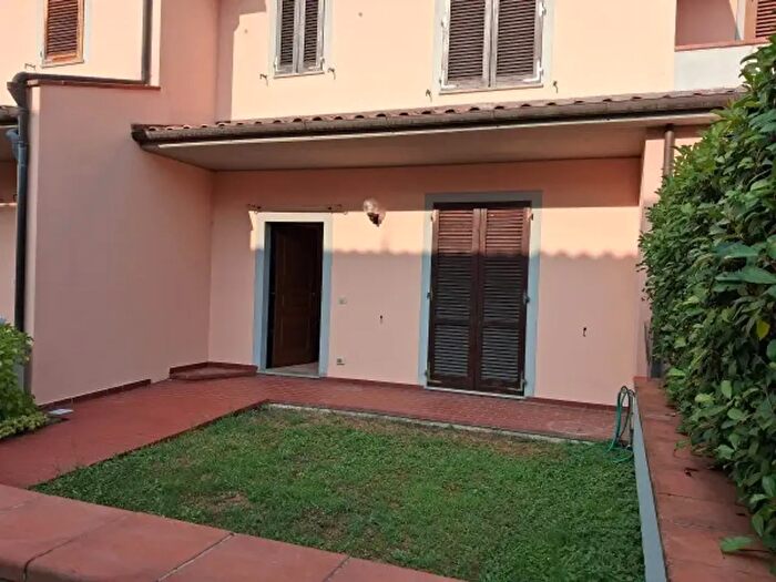 Casa con 5 locali in vendita in Via Provinciale, Barga