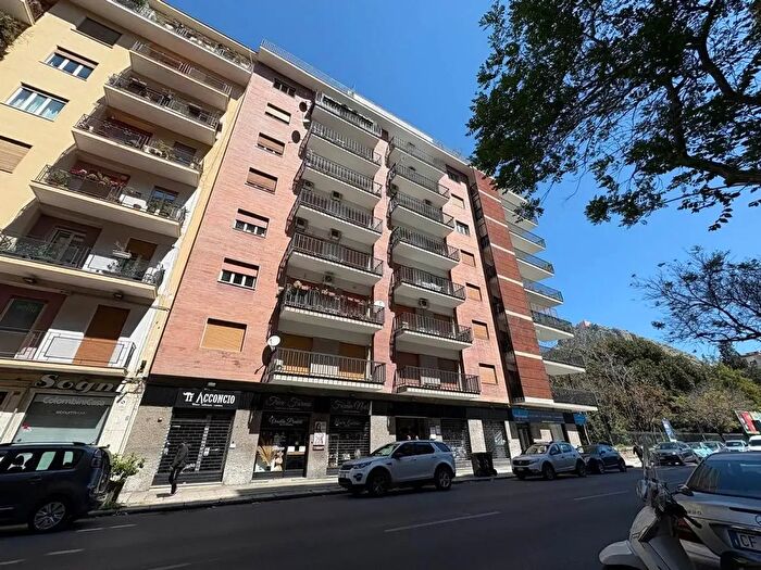 Appartamento bilocale in affitto in Via Imperatore Federico, Palermo
