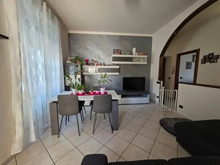 Appartamento trilocale in vendita in Via Giuseppe Garibaldi, Gravellona Toce