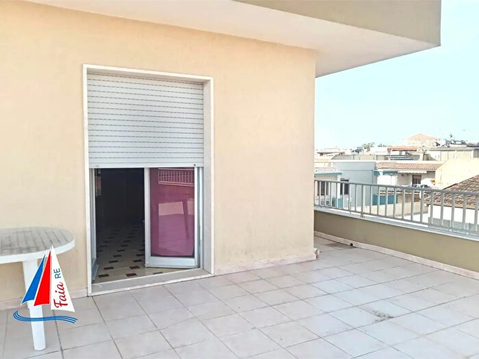 Appartamento trilocale in vendita in Pozzallo