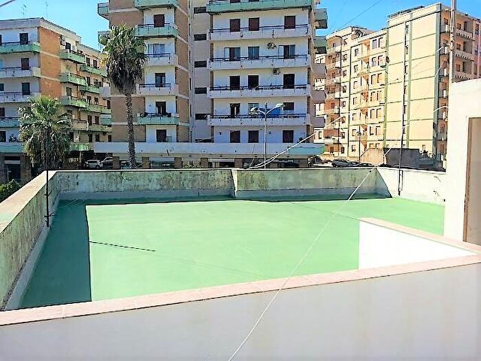 Appartamento con 6 locali in vendita in VLe Teracati, Siracusa