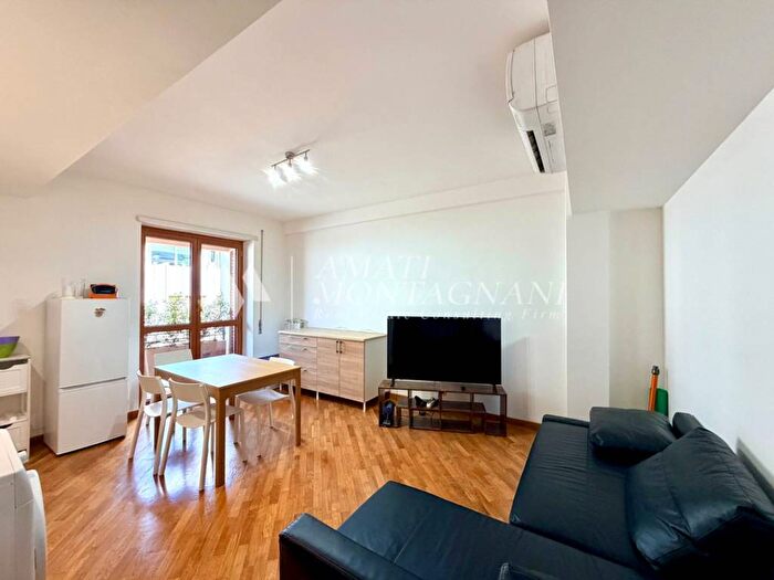 Appartamento trilocale in affitto in Via Cassiodoro, Prati, Roma