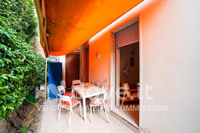 Appartamento trilocale in vendita in Via Padre Semeria, Sanremo