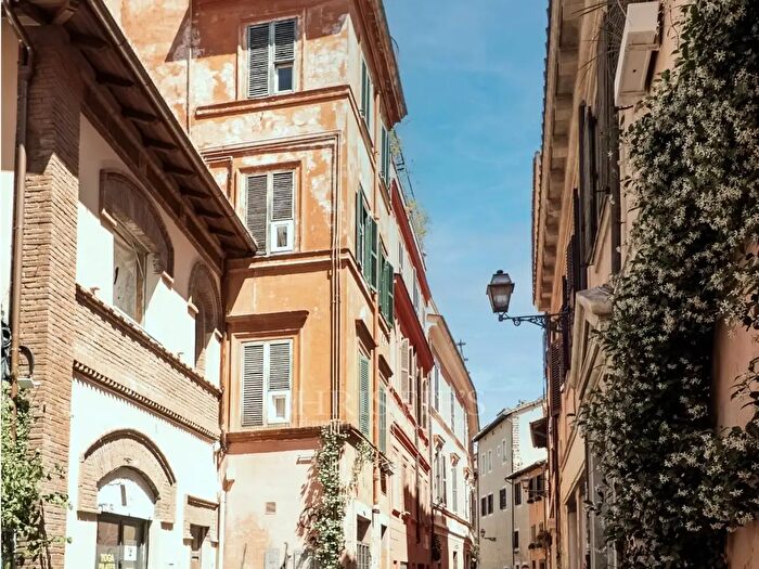 Appartamento monolocale in vendita in Via della Pelliccia, Roma