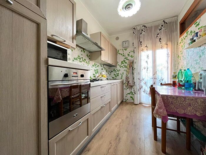 Appartamento trilocale in vendita in Via M Steno, Padova