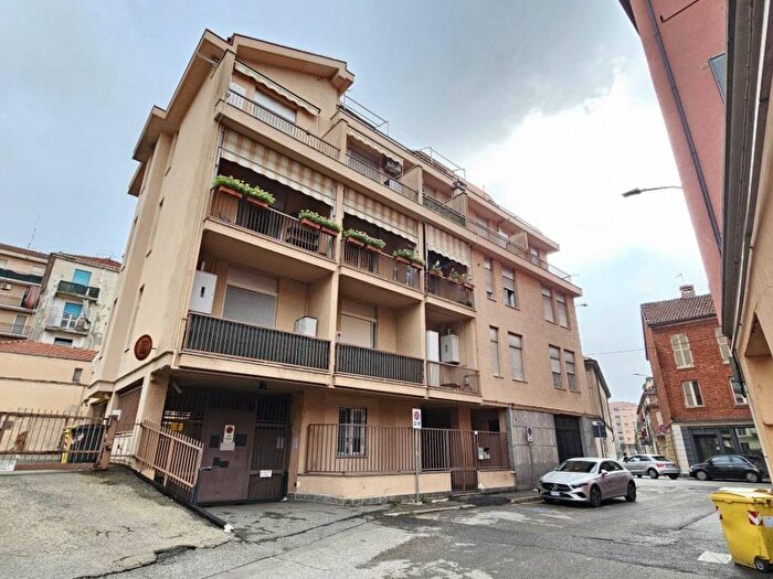 Appartamento bilocale in affitto in VIA CORNELIA COTTA, Corso alla Vittoria Parco della Resistenza, Asti