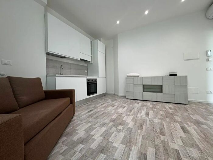 Appartamento bilocale in affitto in Via Borgo Vico, Como