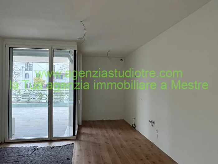 Appartamento con 5 locali in vendita in Via Castellana, Venezia