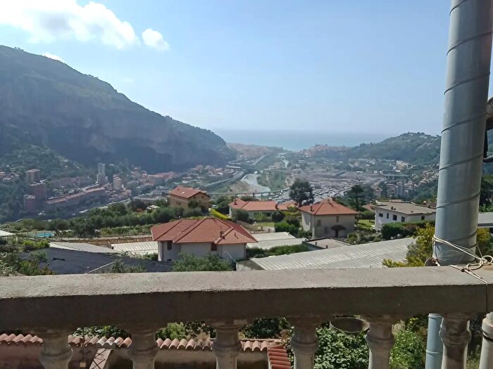 Appartamento bilocale in vendita in Via Ciappin, Ventimiglia
