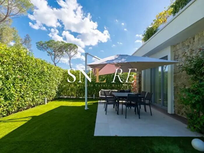 Appartamento con 6 locali in vendita in Via Benedetto Fortini, Firenze