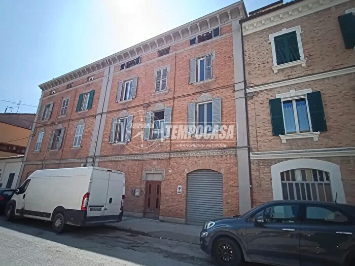 Appartamento trilocale in vendita in Jesi
