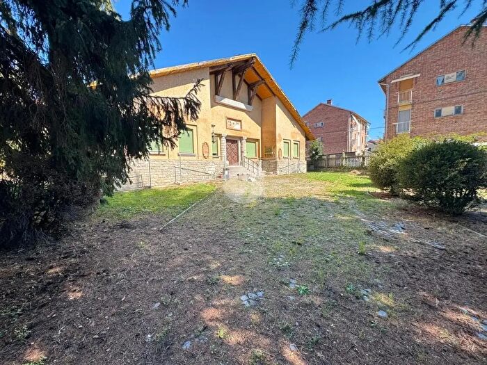 Case in Vendita e in Affitto - 2