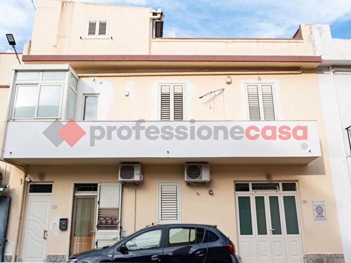 Appartamento trilocale in affitto in Via de Gregorio A Dr Galluppi, Olivarella, San Filippo del Mela