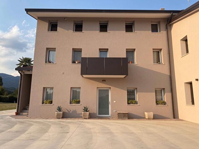 Appartamento trilocale in affitto in Strada dei Colli, Asolo
