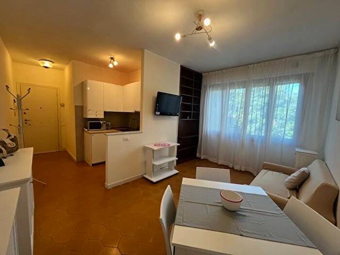 Appartamento bilocale in affitto in Piazza Giacomo Puccini, Città Giardino, Viareggio