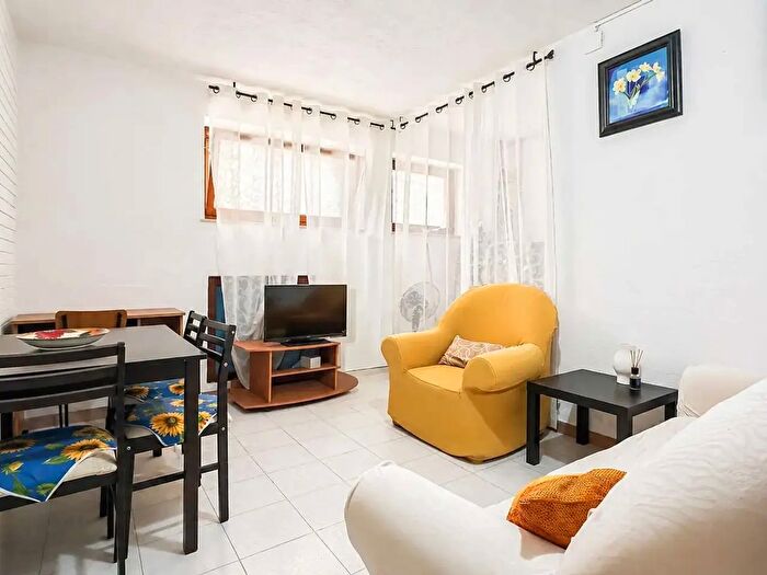 Appartamento trilocale in vendita in Via Goito, Cagliari