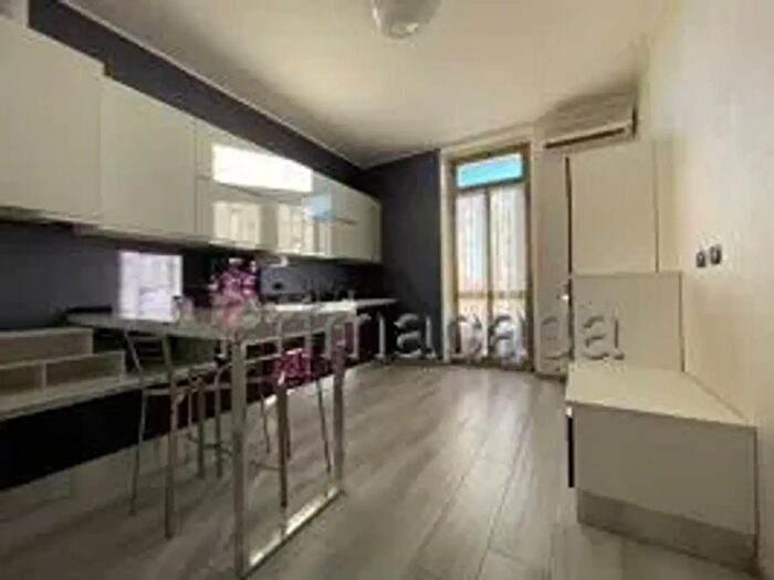 Appartamento bilocale in vendita in Foscolo, Monza