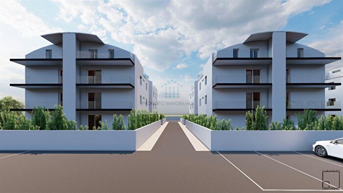 Appartamento trilocale in vendita in Avola