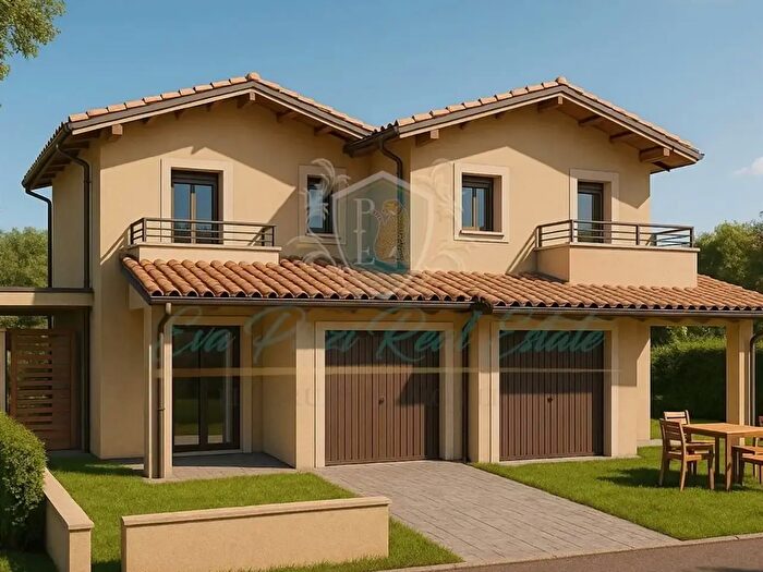 Casa quadrilocale in vendita in Via Orecchia, Tavazzano Con Villavesco