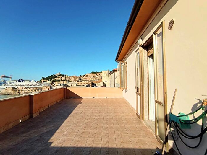 Appartamento trilocale in vendita in Indirizzo Via Enrico Cialdini, Ancona