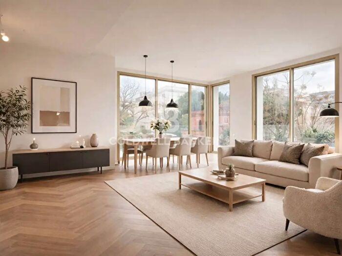 Appartamento quadrilocale in vendita in Viale Gramsci, Riccione