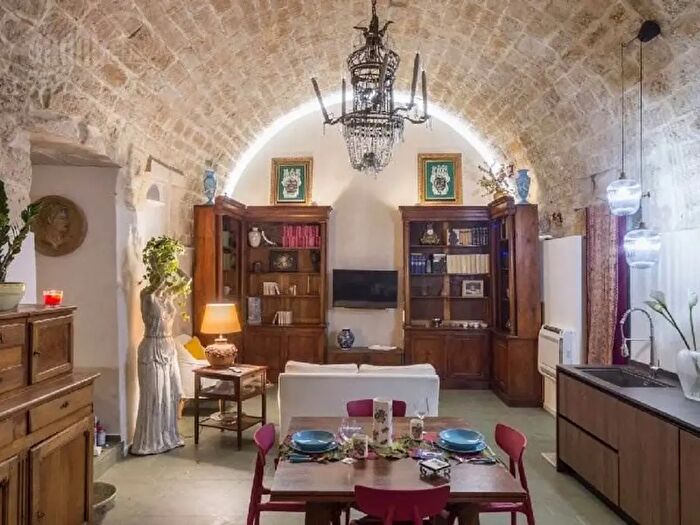 Appartamento quadrilocale in vendita in Via delle Carceri Vecchie, Siracusa