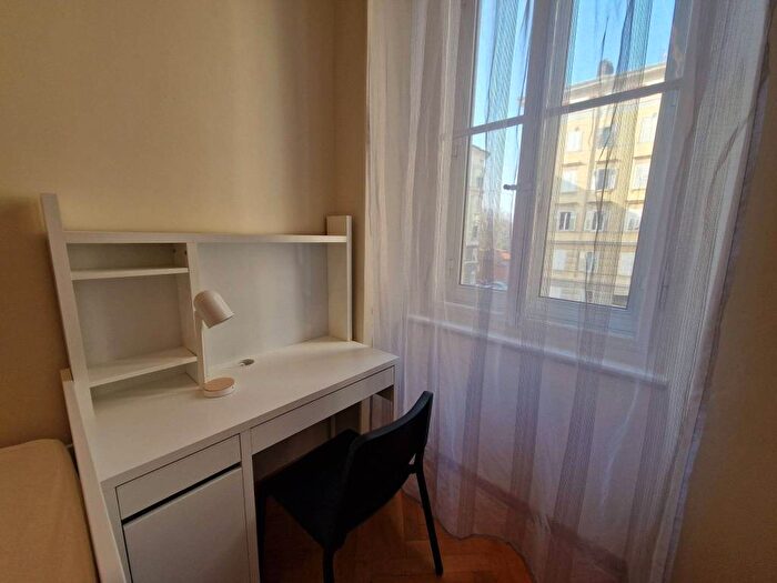 Appartamento trilocale in affitto in Piazza Leonardo da Vinci, Giardino Pubblico, Trieste