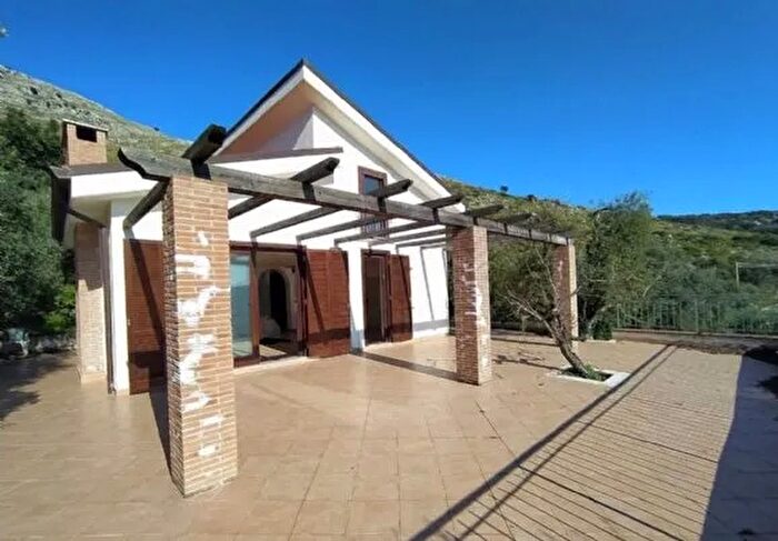 Casa trilocale in vendita in Itri, Itri