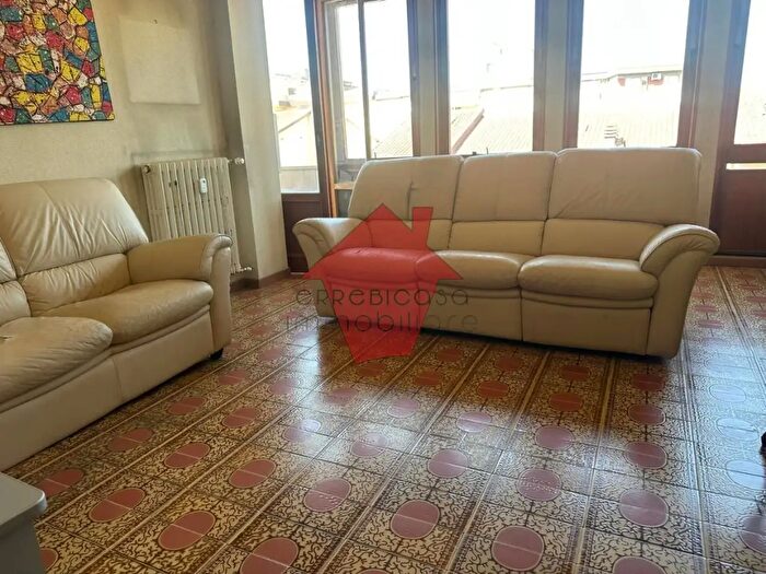 Appartamento con 5 locali in vendita in Empoli