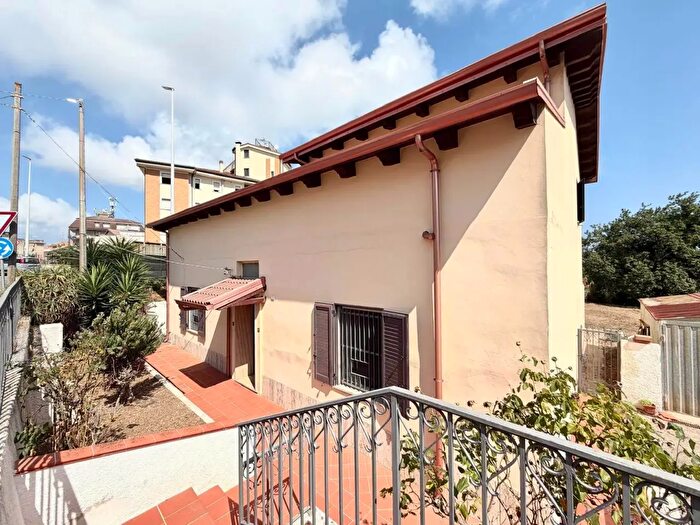 Casa con 5 locali in vendita in Via Don Mellano, Vibo Valentia