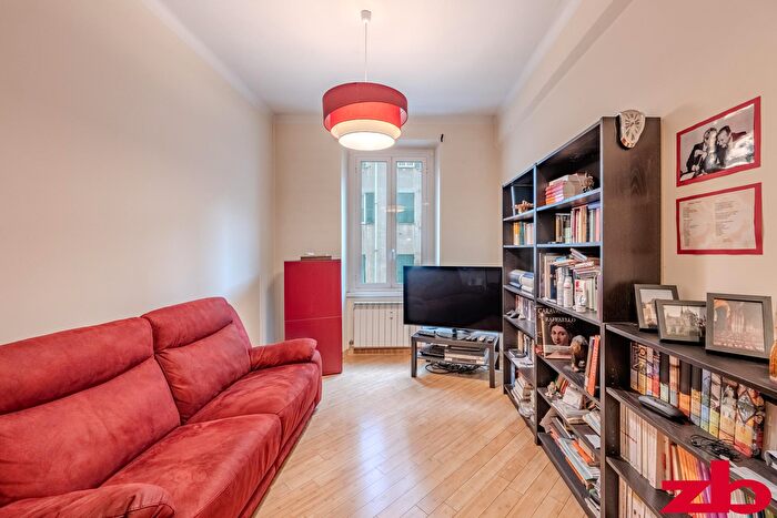 Appartamento con 5 locali in vendita in Via Anton Giulio Barrili, Genova