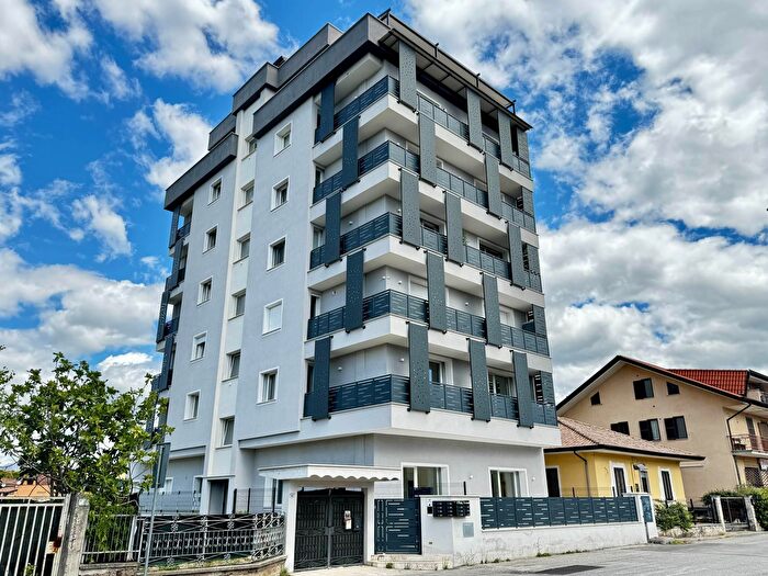 Appartamento con 5 locali in vendita in Via Tommaso Albinoni, Frosinone