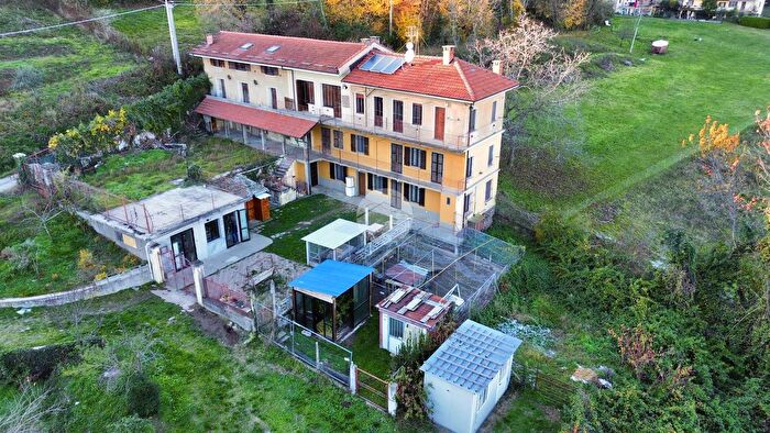 Casa con 5 locali in vendita in Borgata Girba, Avigliana