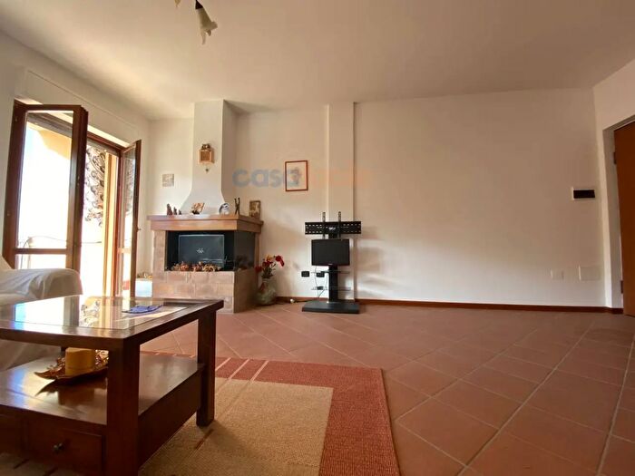 Appartamento trilocale in vendita in Scoglio Grosso, Terni