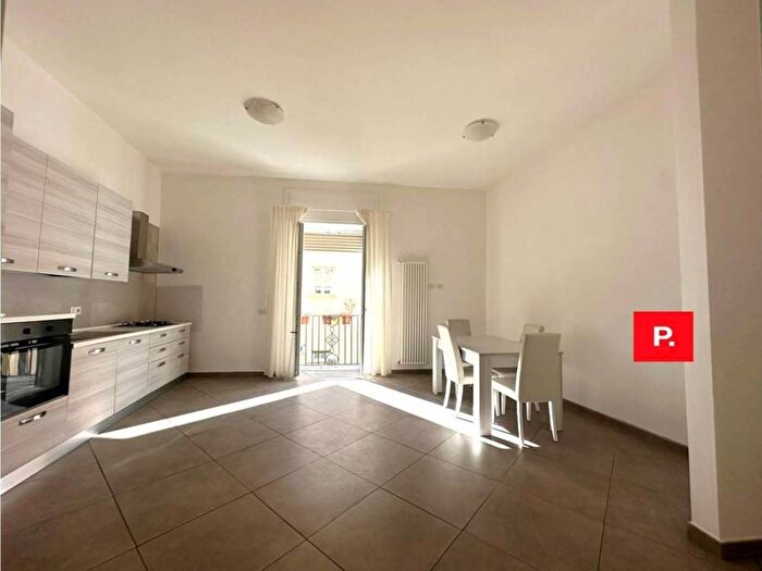 Appartamento trilocale in affitto in Piazza San Pietro, Santa Maria Capua Vetere