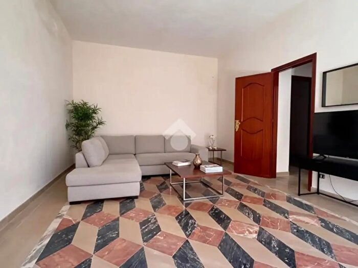 Casa quadrilocale in vendita in Via Gabriele dAnnunzio, Trappeto