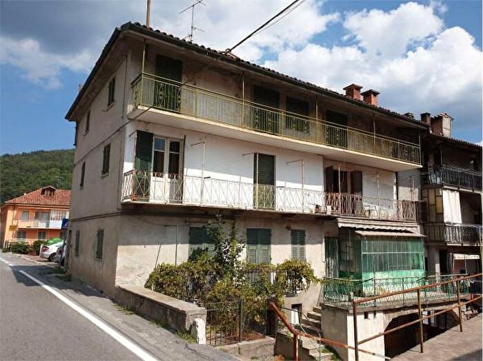 Appartamento con 6 locali in vendita in Via Nazionale, Nucetto