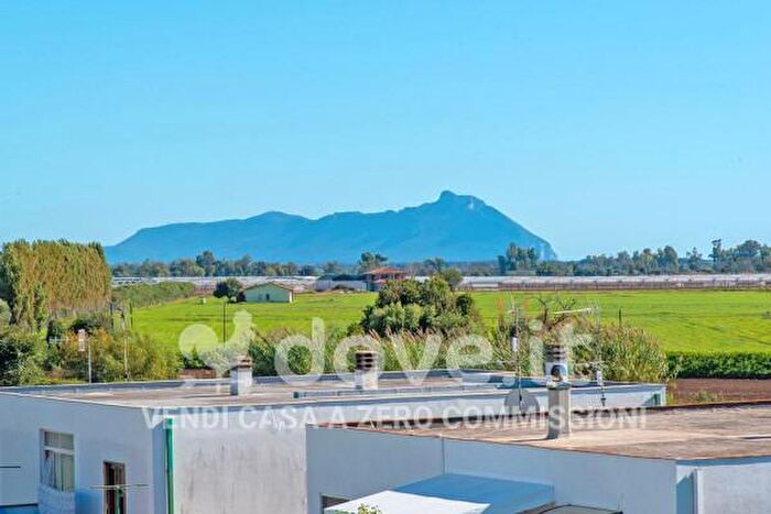 Appartamento trilocale in vendita in Via Golfo degli Aranci, Latina