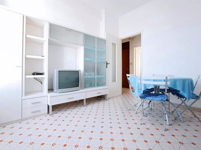 Appartamento bilocale in affitto in Via Roma Borgo Barusso, Alassio