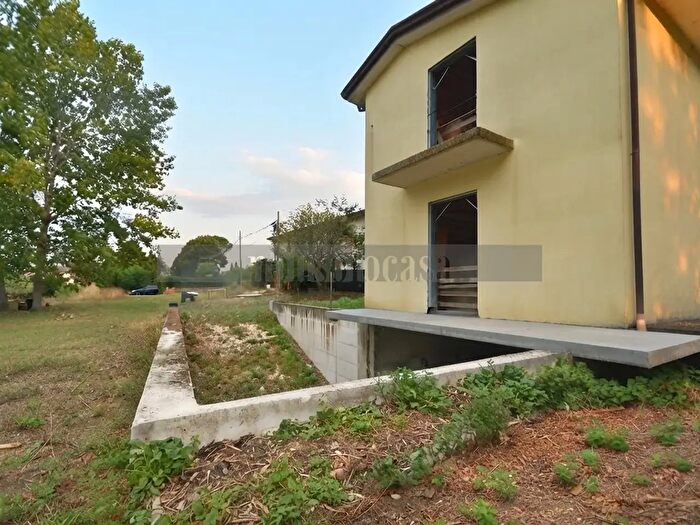 Casa con 6 locali in vendita in Strada Sant'Orfeto, Perugia
