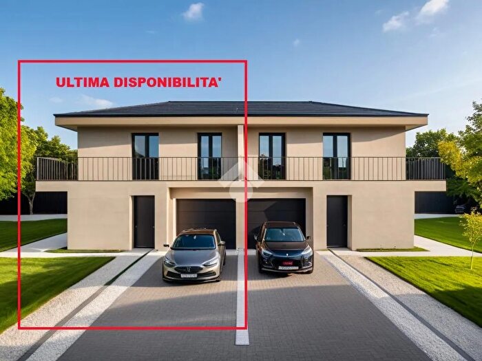 Casa quadrilocale in vendita in Via Principale, Certosa Di Pavia