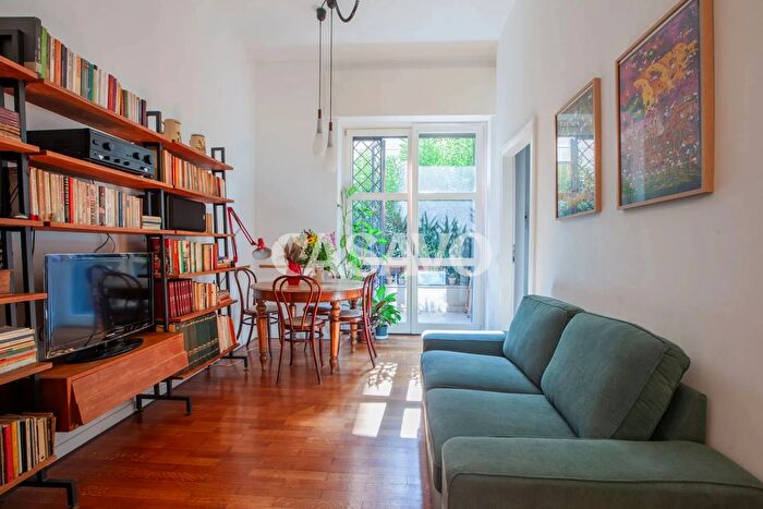 Appartamento con 7 locali in vendita in Milano